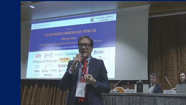 Acrobatica Group: reinventare l'esperienza nel settore più tradizionale del mondo