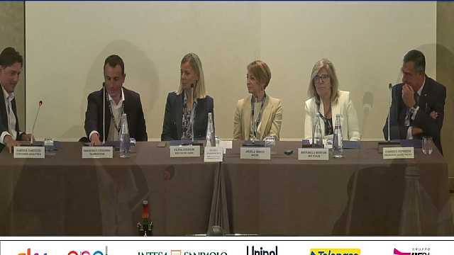 Tavola rotonda: La gestione delle funzioni in ottica zero-silos (IT, Finance, Mktg, Sales, R&D, HR)